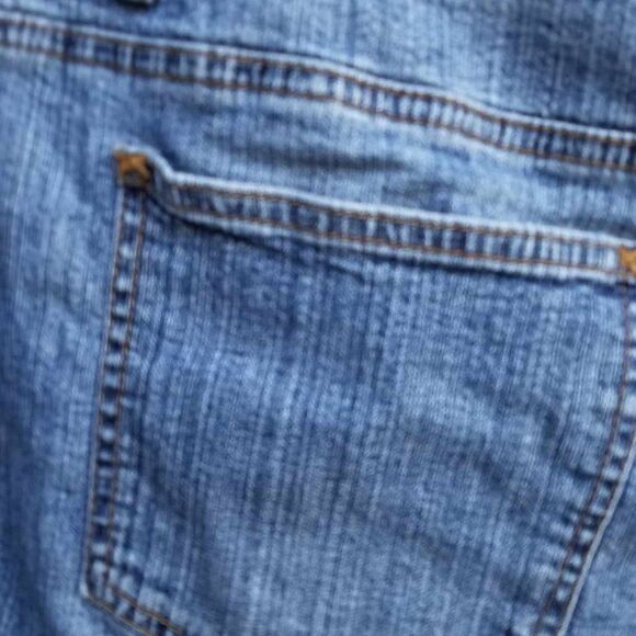 St Johns Bay Cotton Blend Jean Shorts size 12 - Picture 9 of 10